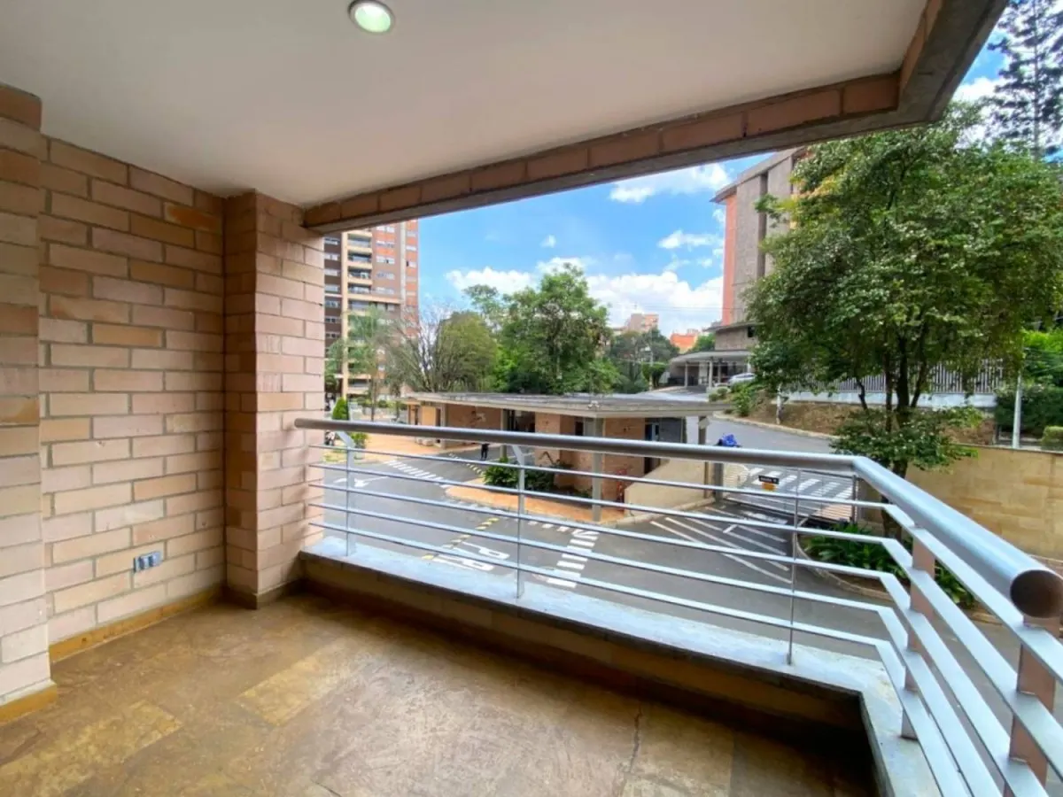 Apartamento en Arriendo - Loma Del Escobero