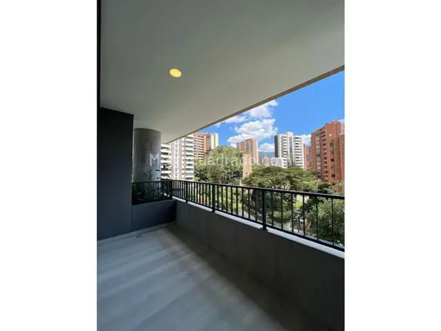 Apartamento en Arriendo, Castropol Poblado, Medellín