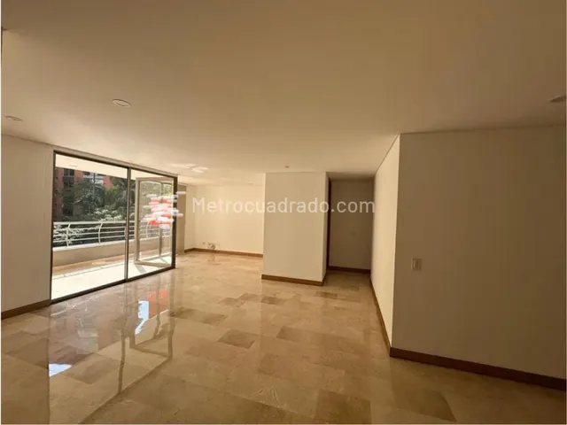 Apartamento en Arriendo, El Poblado, Medellín